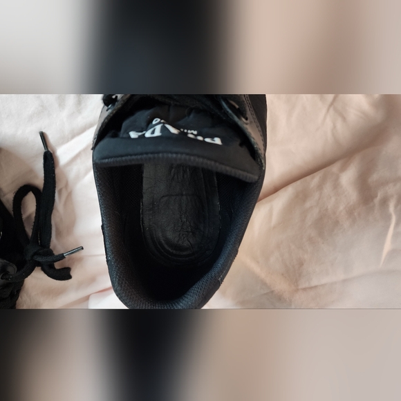 Prada Men's 11.5 Black Shock Absorbing Low Top - Picture 12 of 15